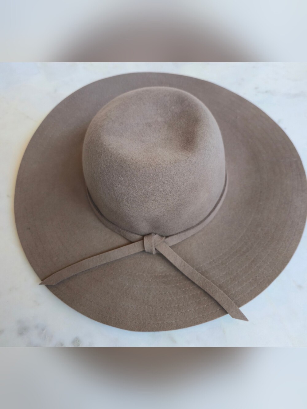 100% Wool Hat In Taupe O/S - Picture 9 of 10